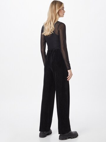 SECOND FEMALE Regular Pleated Pants 'Sacha' in Black