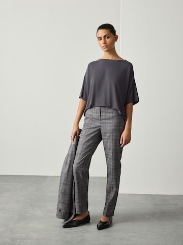 Slimfit Pantaloni di Next in grigio