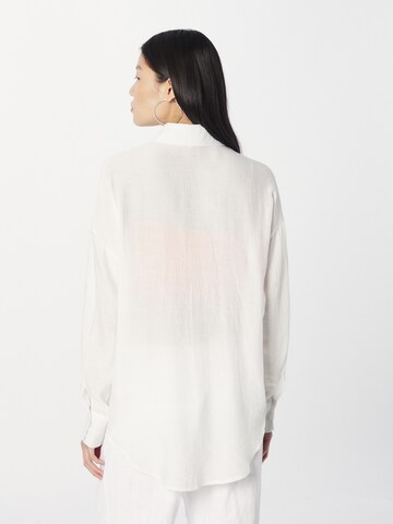 BRAVE SOUL Blouse in White