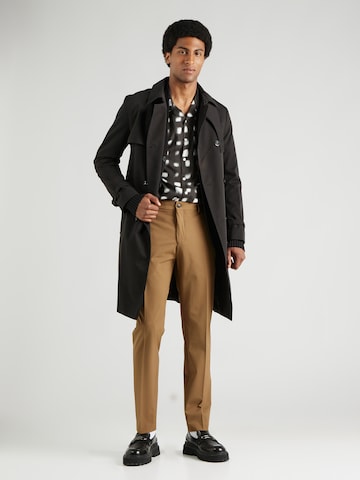 Coupe slim Pantalon à plis 'SLHLiam' SELECTED en marron