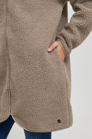 Oxmo Between-Seasons Coat 'TOVA' in Beige