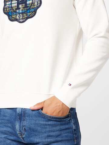 TOMMY HILFIGER Sweatshirt i hvid