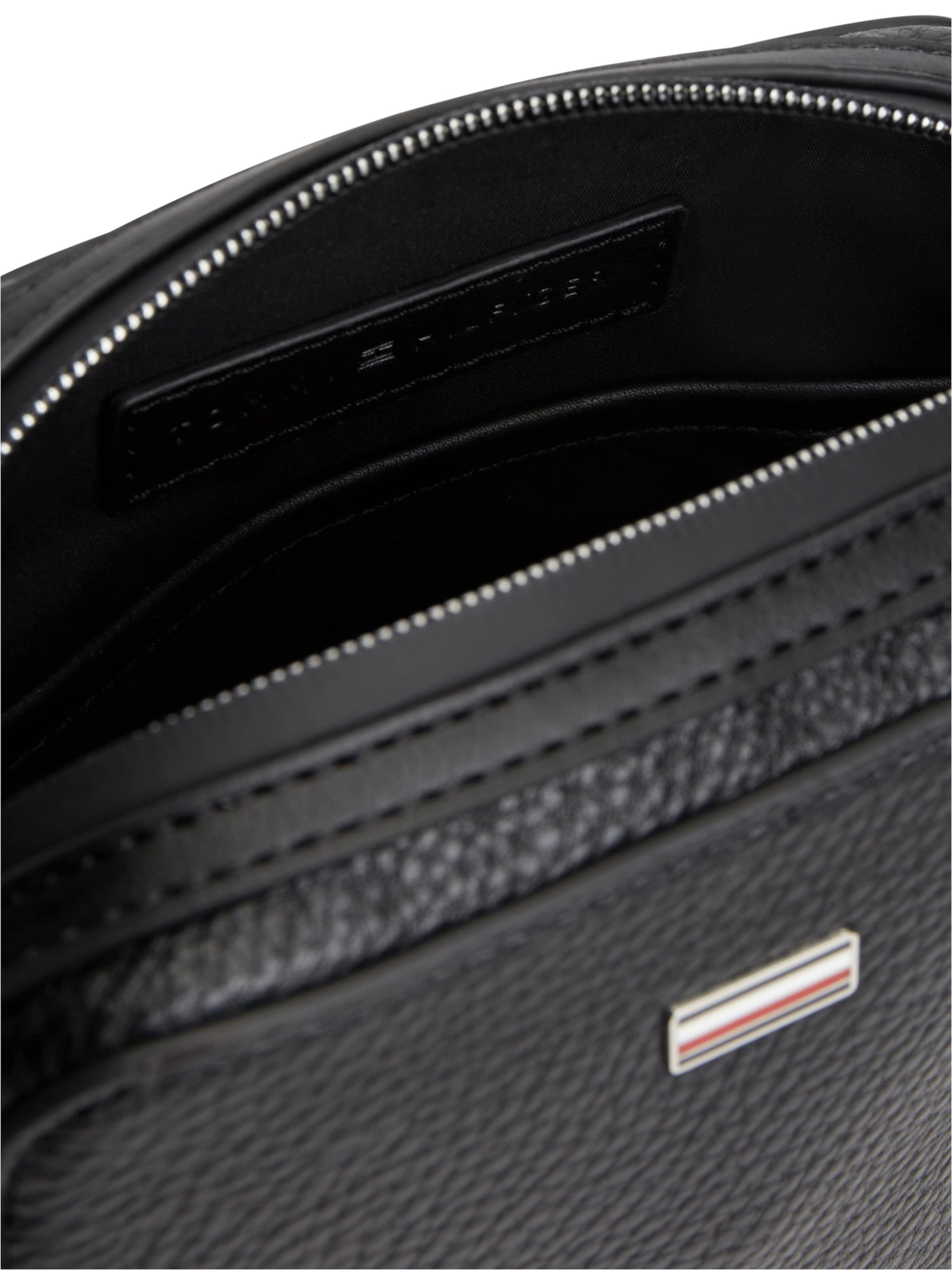 TOMMY HILFIGER Schoudertas 'CENTRAL' in Zwart