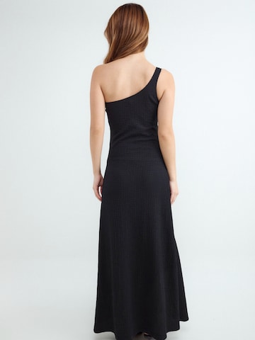 BALMOHK Kleid in Schwarz