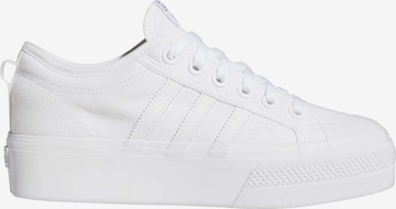 ADIDAS ORIGINALS Sneaker low 'Nizza Platform' i hvid