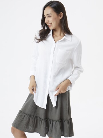 AIKI KEYLOOK Blouse in White