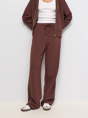 Salsa Jeans Regular Trousers in Brown: front