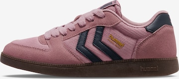 Baskets basses Hummel en rouge : devant