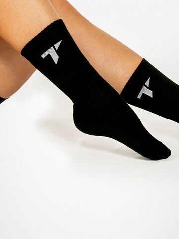 TRYIT Athletic Socks in Black