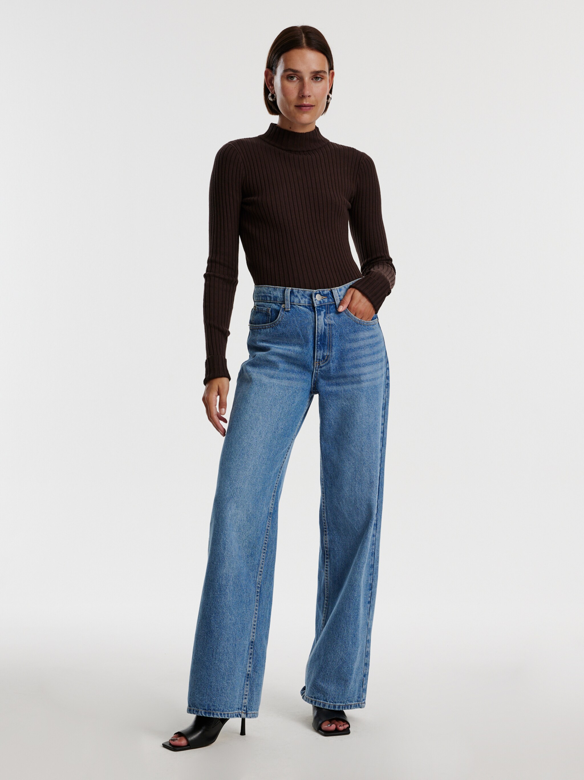 EDITED Producten Trui 'JANNICE' Bruin