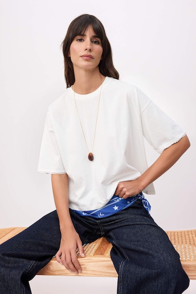 Trendyol T-shirt en S en blanc, Vue avec produit
