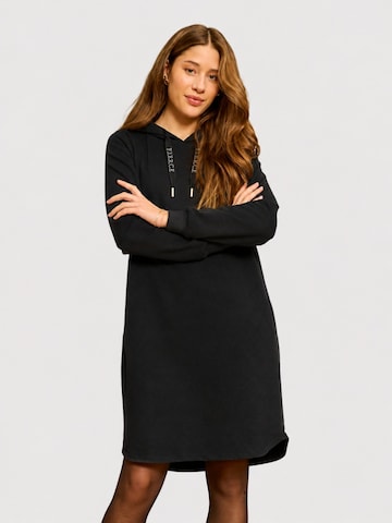 Robe 'Gila 190' ze-ze en noir