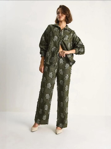 Completo pantalone di Bianco Lucci in verde