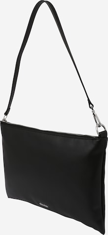 Calvin Klein Listová kabelka - Čierna