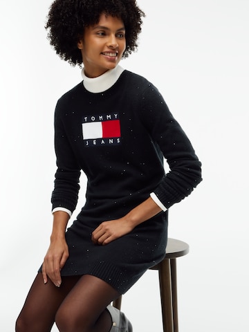 Tommy Jeans Neulemekko värissä musta