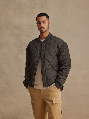 DAN FOX APPAREL Between-Season Jacket 'Emilian' in Grey: front