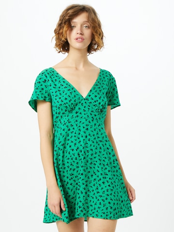 Motel Φόρεμα σε πράσινο: μπροστά