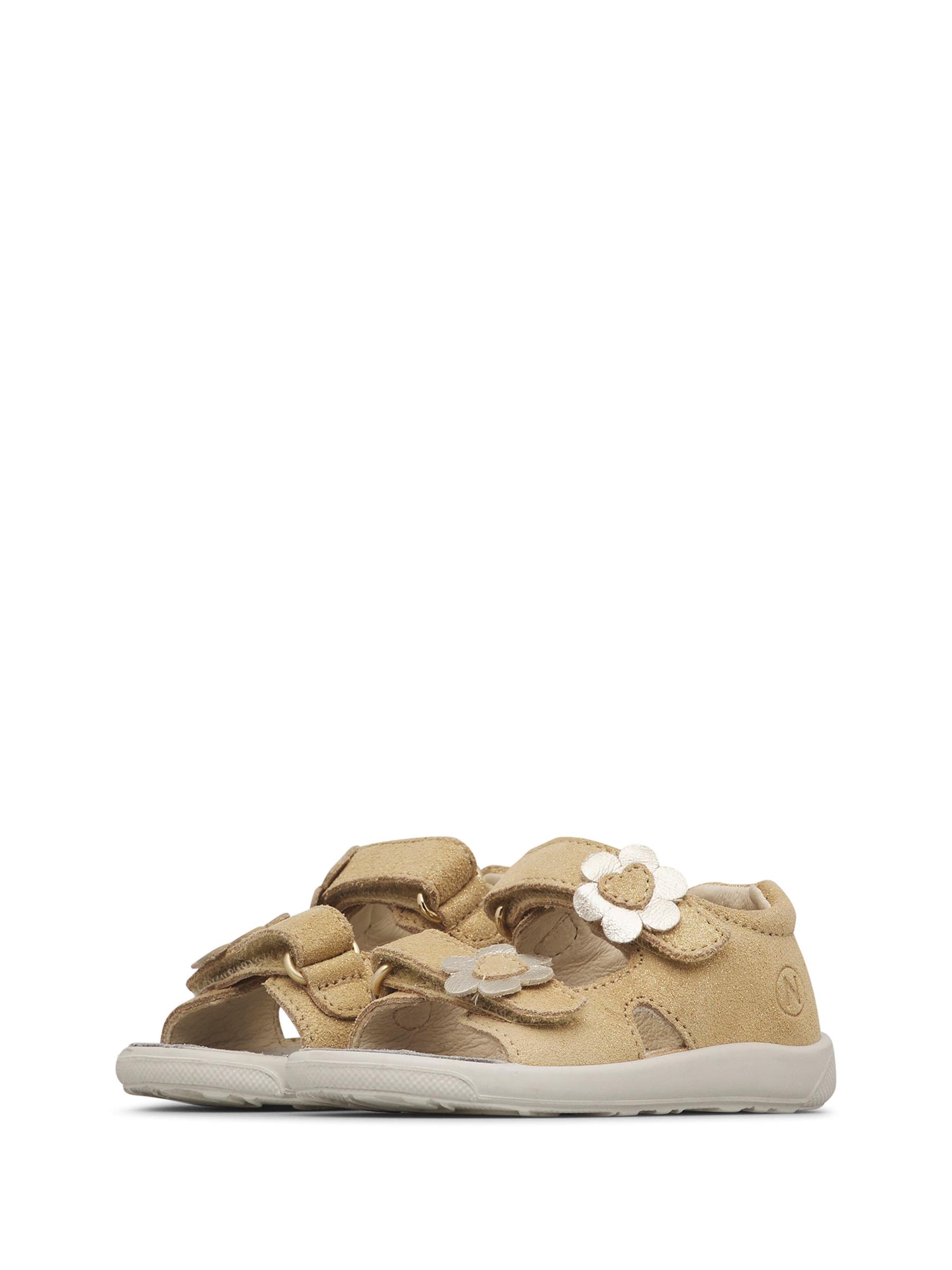 NATURINO Sandale 'AUGUST 3'‌‌ in Gold