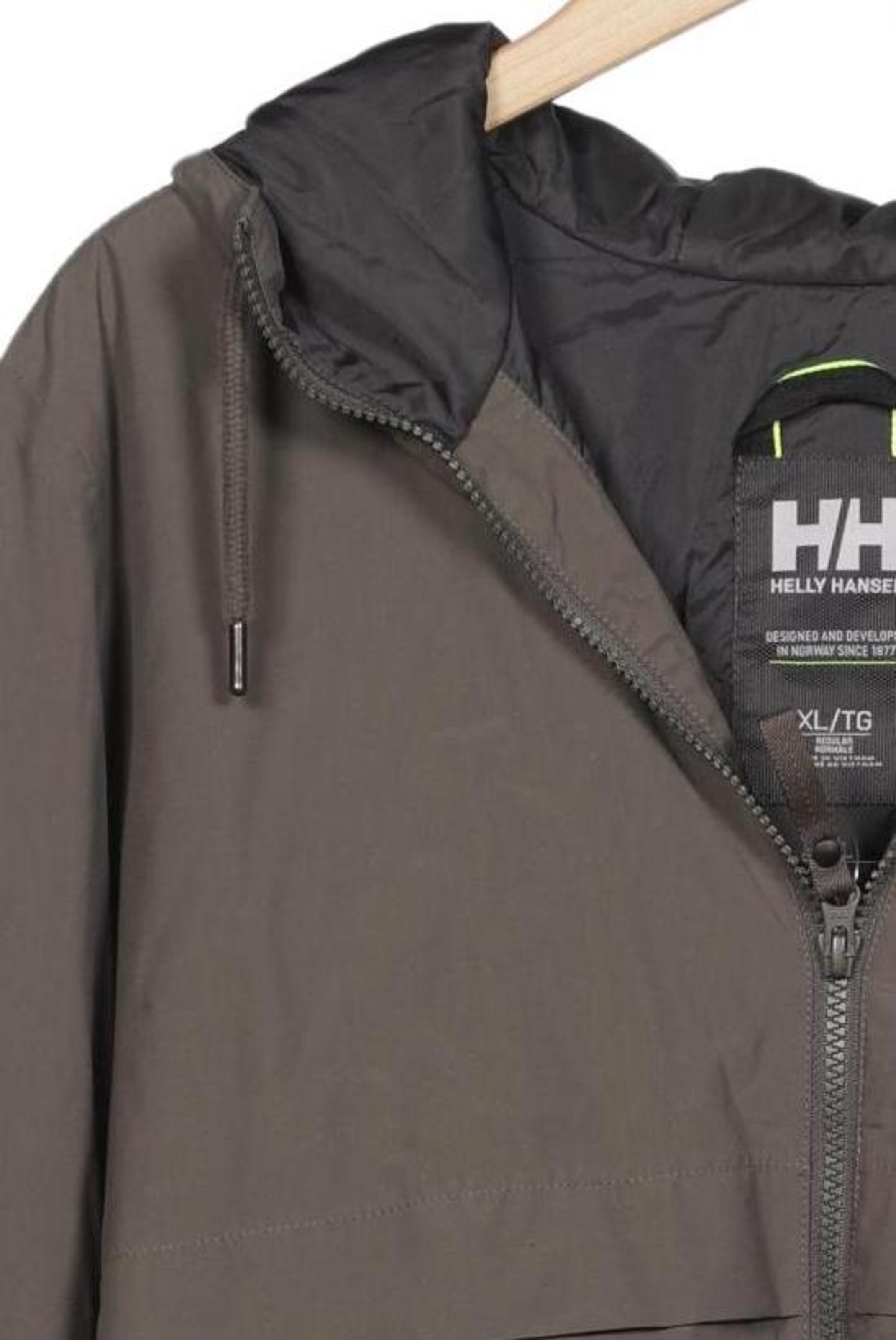 HELLY HANSEN Jacket & Coat in XL in Grey