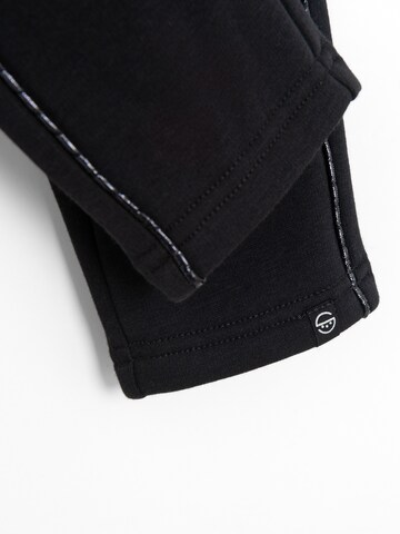 Cool Club Normalny krój Spodnie w kolorze czarny