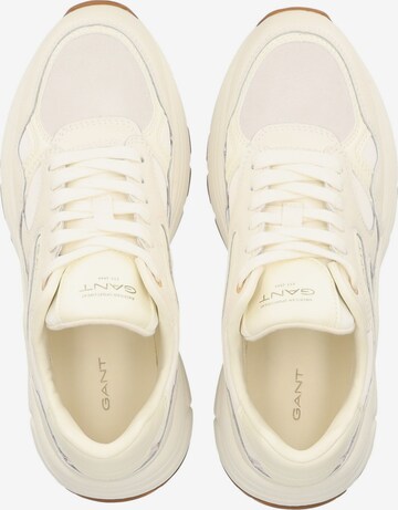 Baskets basses GANT en blanc