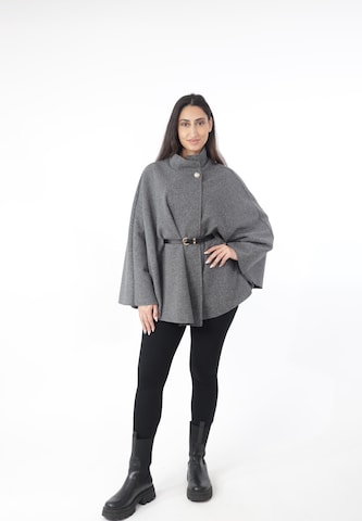 Elara Cape 'Bolero' in Grijs: voorkant