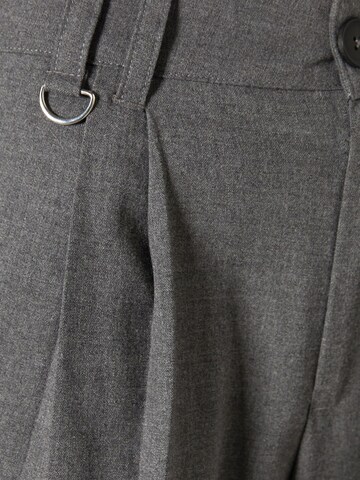 Bershka Zvonové kalhoty Kalhoty se sklady v pase – šedá