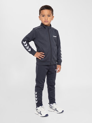Hummel Tracksuit in Green: front