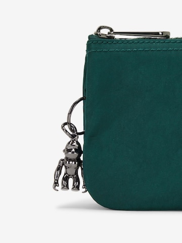 KIPLING Case 'Creativity' in Green