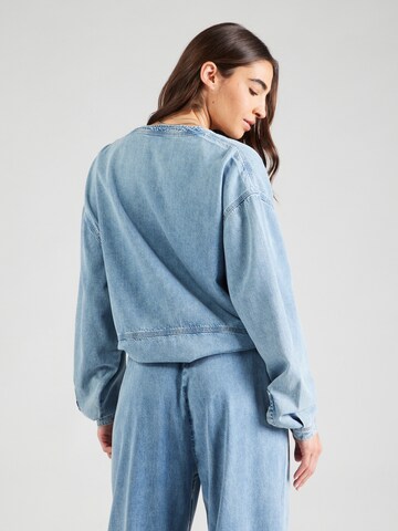 MYLAVIE by Sarah Harrison Blouse in Blue