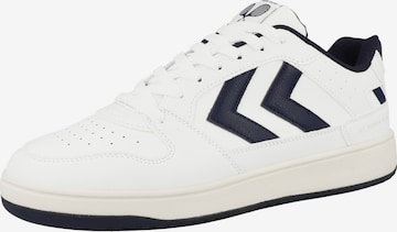 Hummel Sneakers in White: front