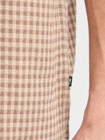 !Solid - Ajuste confortable Camisa ' SDORLANDO ' en marrón