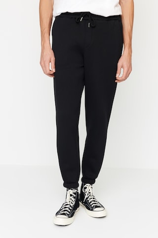 Trendyol - Tapered Pantalón en negro: frente
