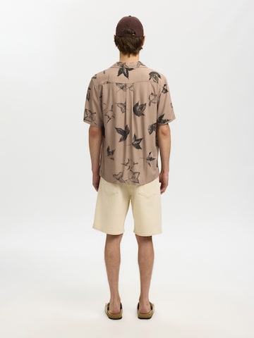 SELECTED Regular fit Button Up Shirt 'SLHTERRY' in Brown