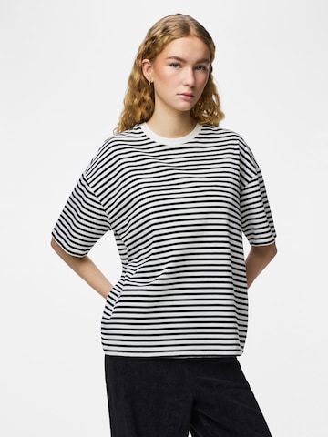 Maglietta 'PCSadie' di PIECES in bianco: frontale