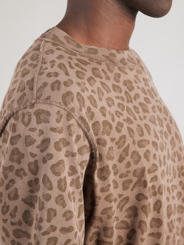 Abercrombie & Fitch Tričko 'VINTAGE INSPIRED' – hnědá