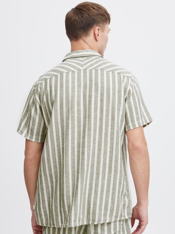 !Solid Regular fit Button Up Shirt 'Fried' in Green
