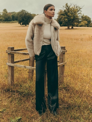 Friends Like These Tussenmantel in Beige