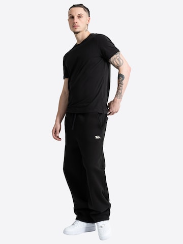 Regular Pantaloni 'Elmstead' de la LONSDALE pe negru