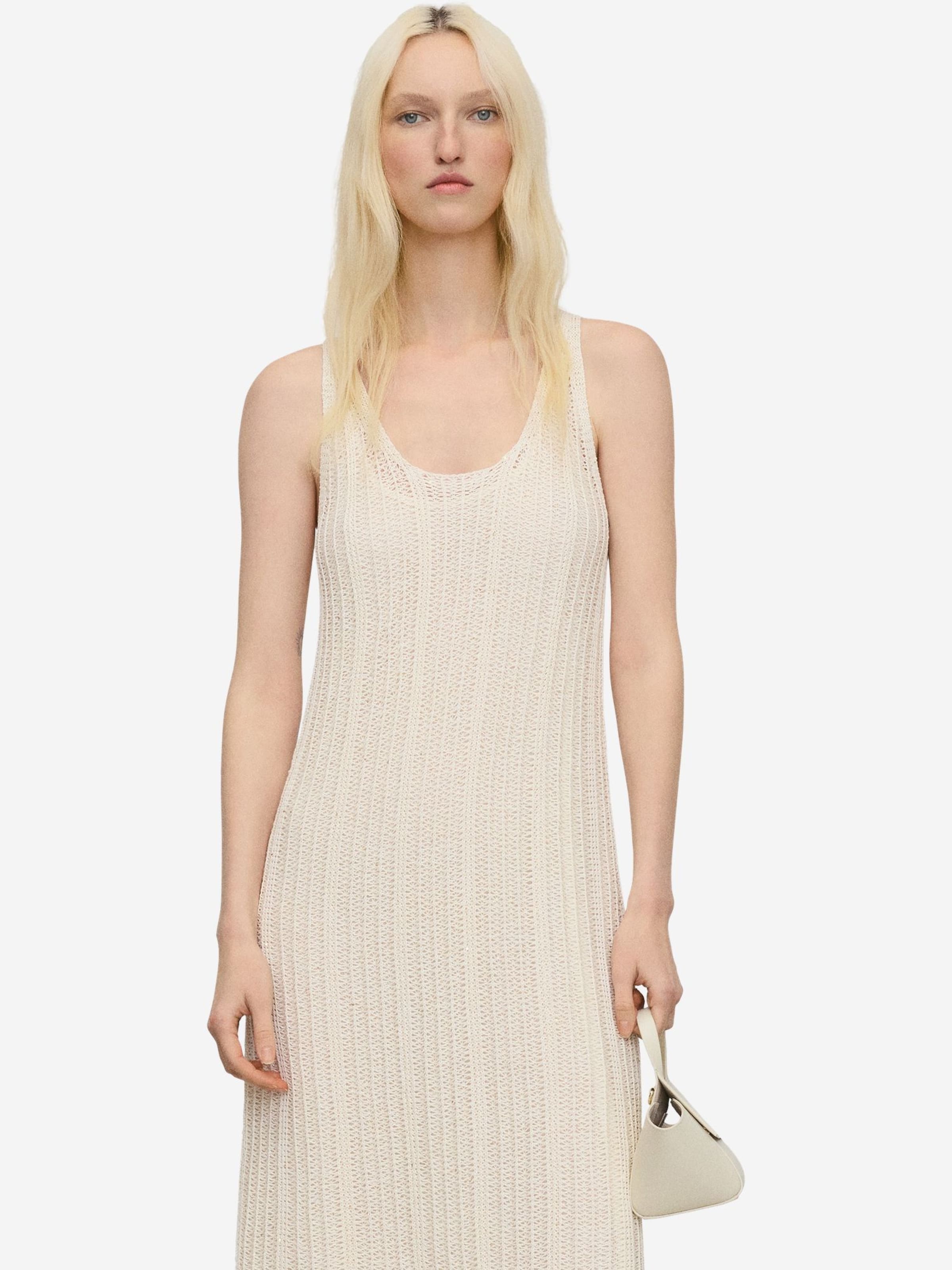 Adolfo Dominguez Mekko värissä beige