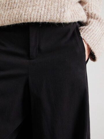 Wide leg Pantaloni eleganți de la DRYKORN pe negru