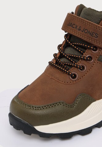 Cizme 'JFWTREK' de la Jack & Jones Junior pe verde