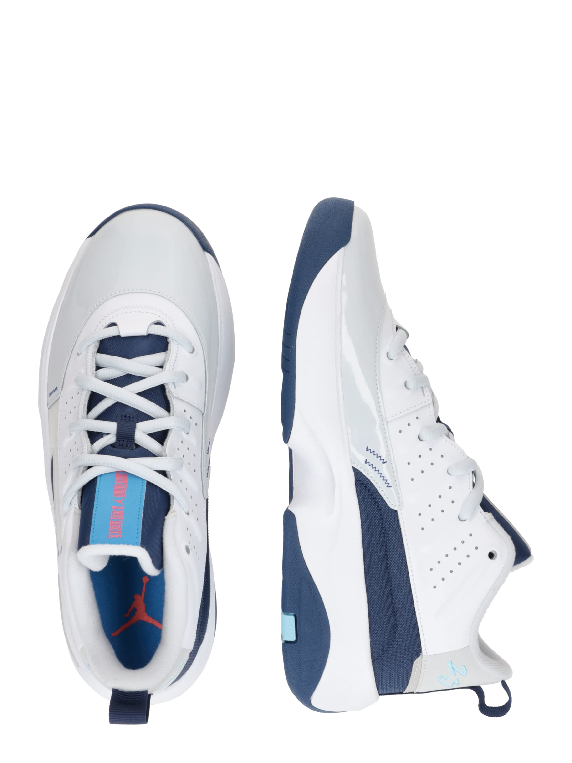 Jordan Trainers 'Max Aura 7' in White