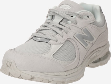 Baskets basses '2002' new balance en gris : devant