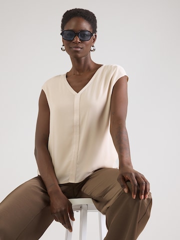 Tricou de la COMMA pe alb: față