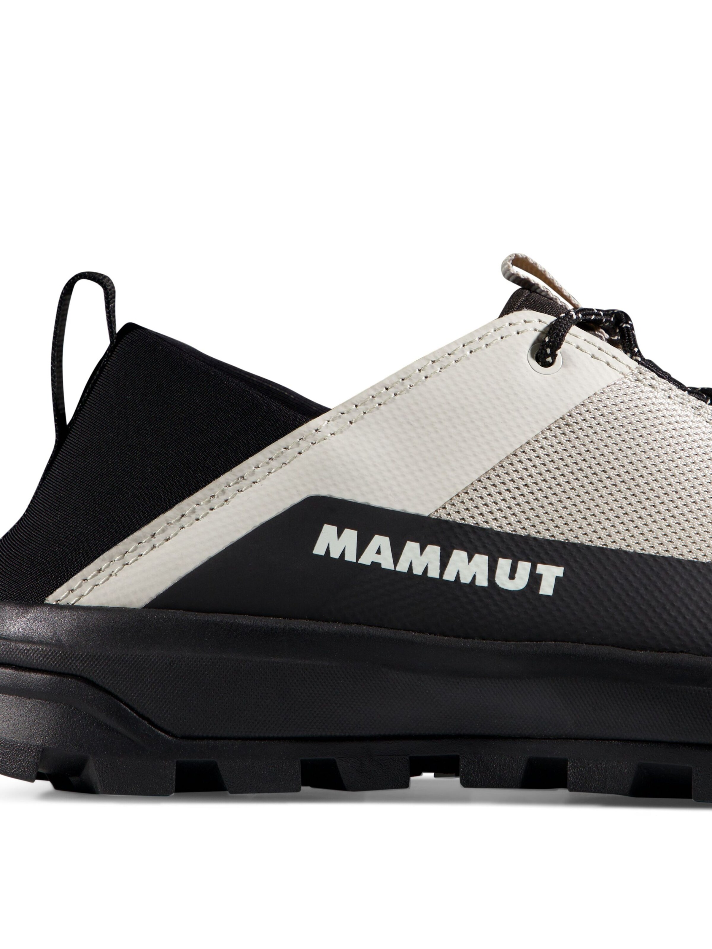 MAMMUT Flats in Grey
