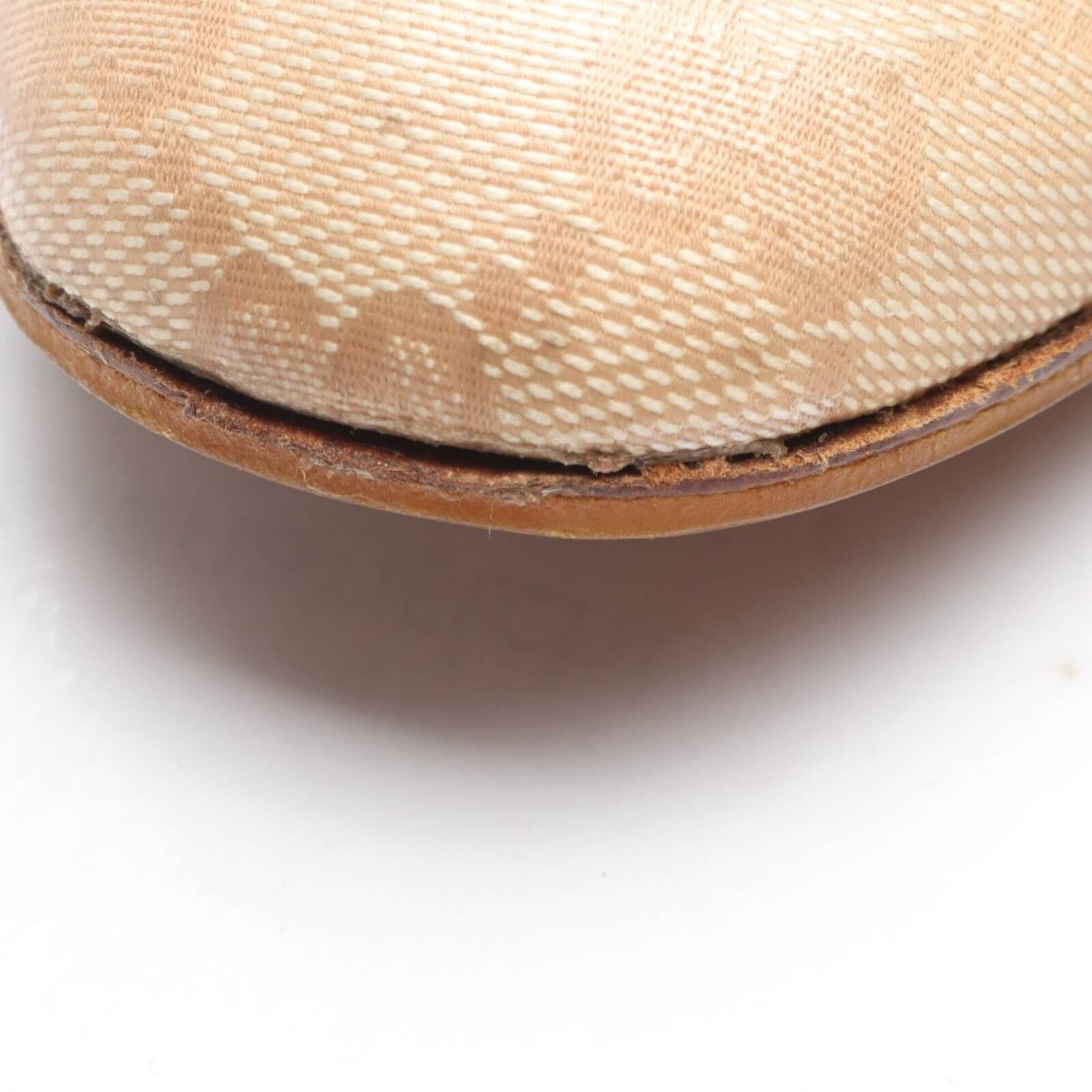 Gucci Flats & Loafers in 40 in Brown