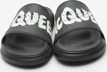 Alexander McQueen Sandals & High-Heeled Sandals in 40 in Black