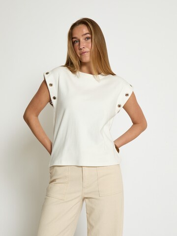 minus - Camiseta 'Stefi' en blanco: frente