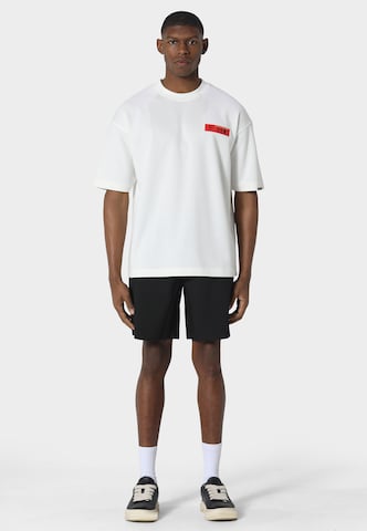 T-Shirt 'Pegus' Pas De Monaco en blanc